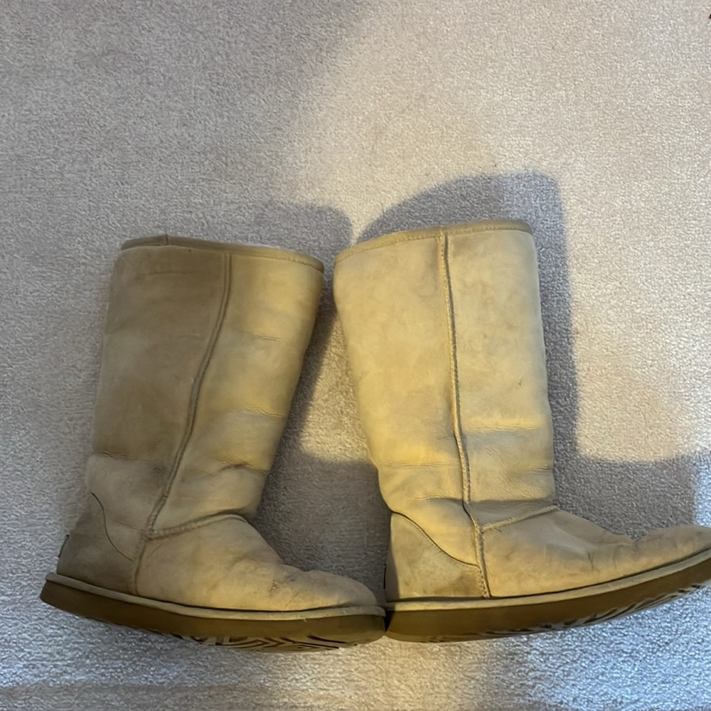Ugg Classic Tall Boots in Sand Women’s 8